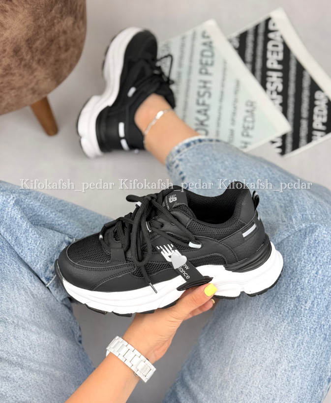 کتونی new balance کد ۱۲۴