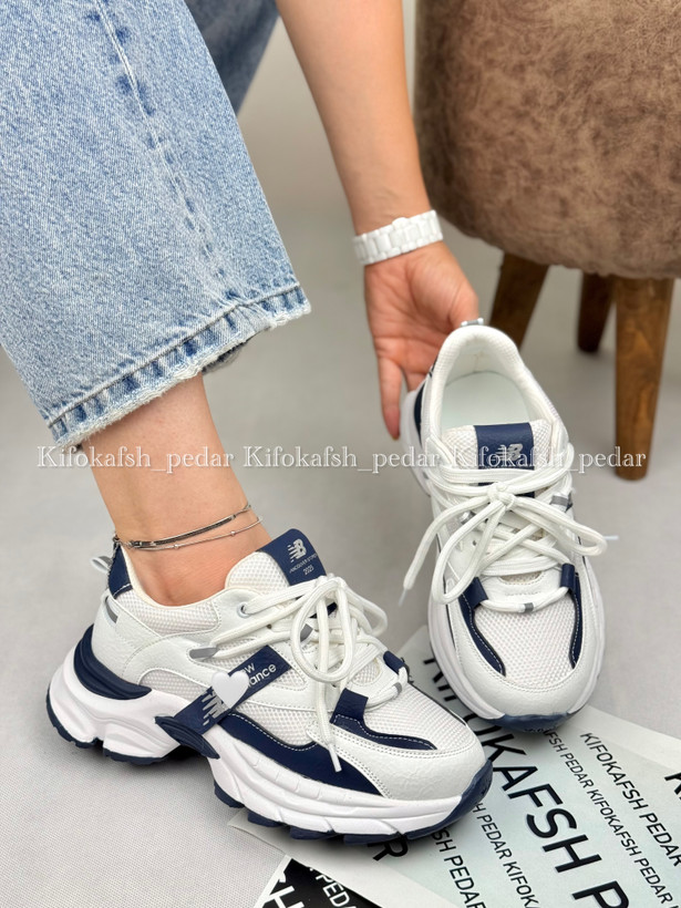 کتونی new balance کد ۱۲۴